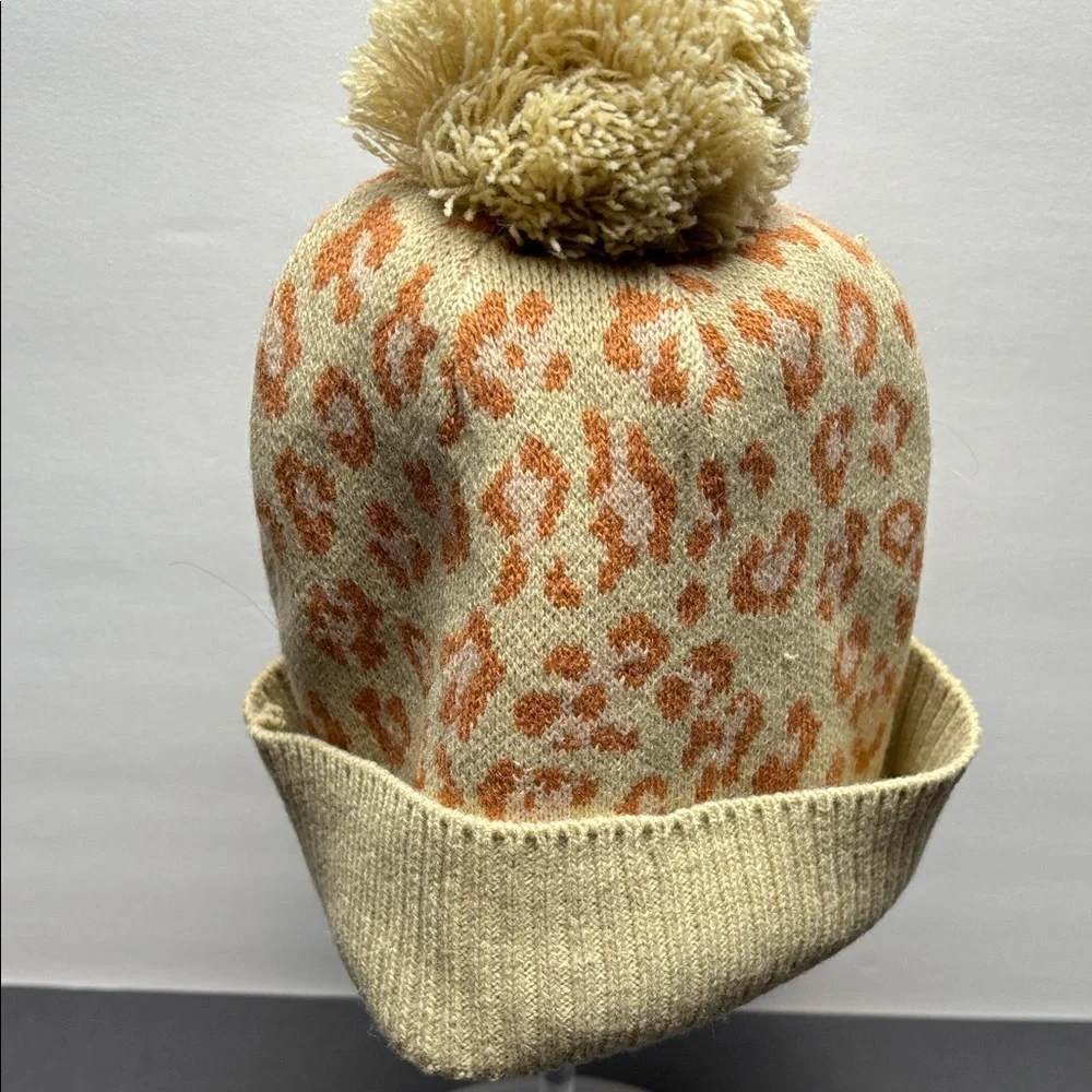 Hurley Women’s/Kids Vermont Pom Beanie Beige and Rust‎ Leopard/Cheetah Print
